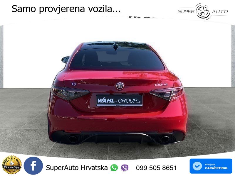 Alfa Romeo Giulia 2.0 Turbo (280 KS) Q4 Automatic LED+GR SJED+ACC