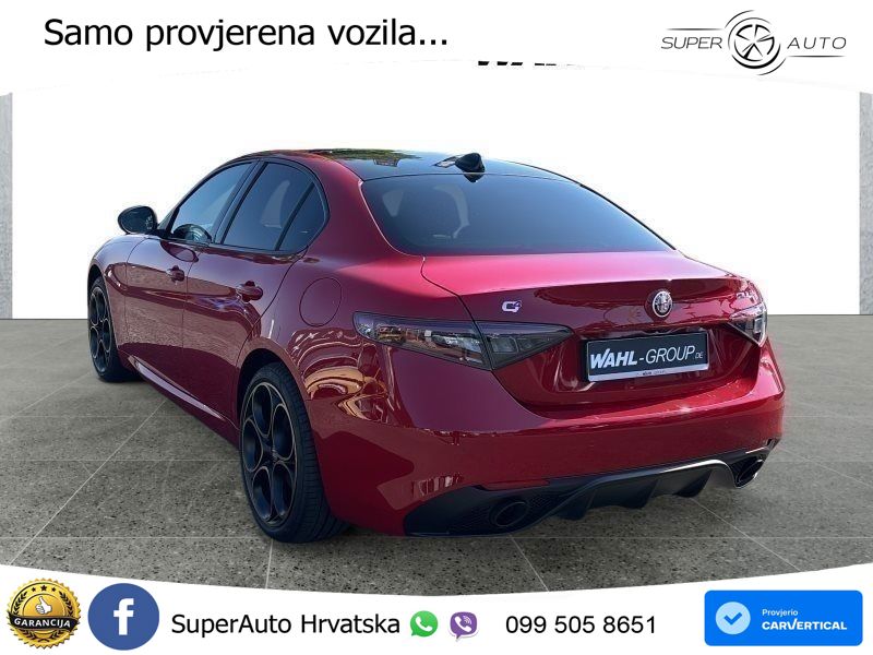 Alfa Romeo Giulia 2.0 Turbo (280 KS) Q4 Automatic LED+GR SJED+ACC