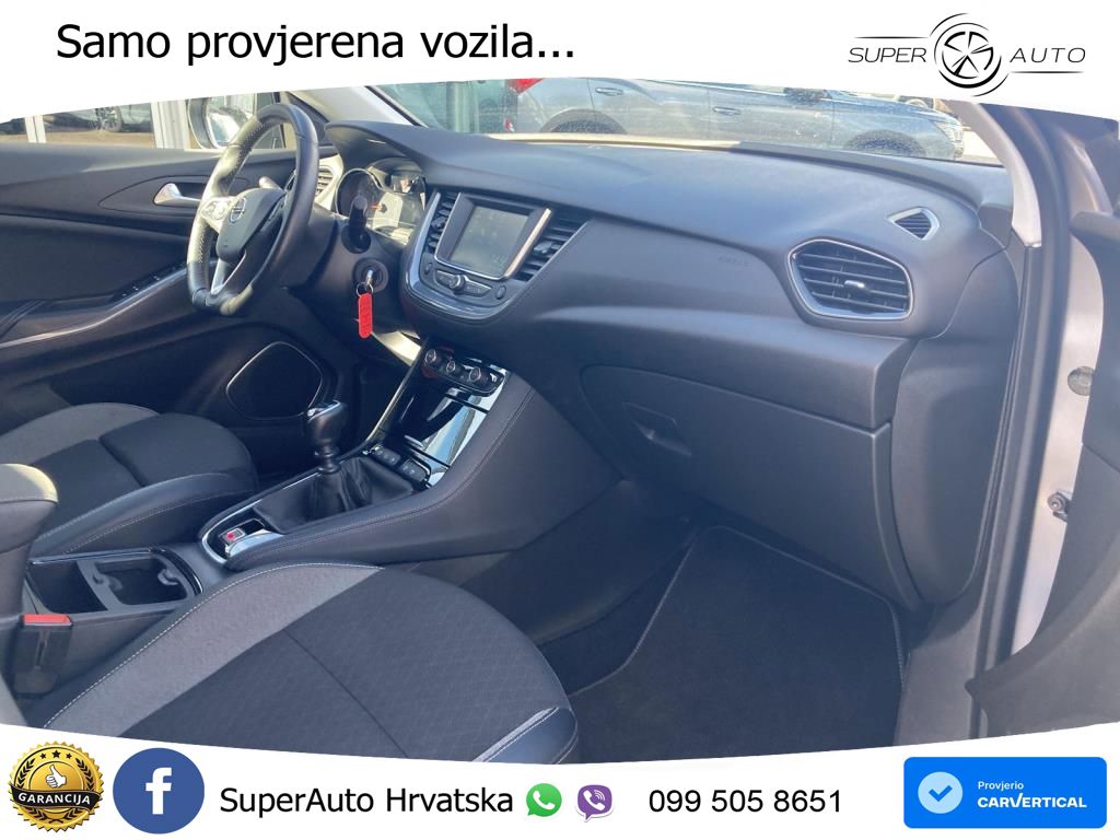 Opel Grandland X 1.2 Turbo (130 KS)