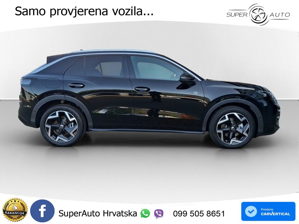 Volkswagen T-Roc 1.5 eTSI (150 KS)  DSG R-Line LED+GR SJED+ACC