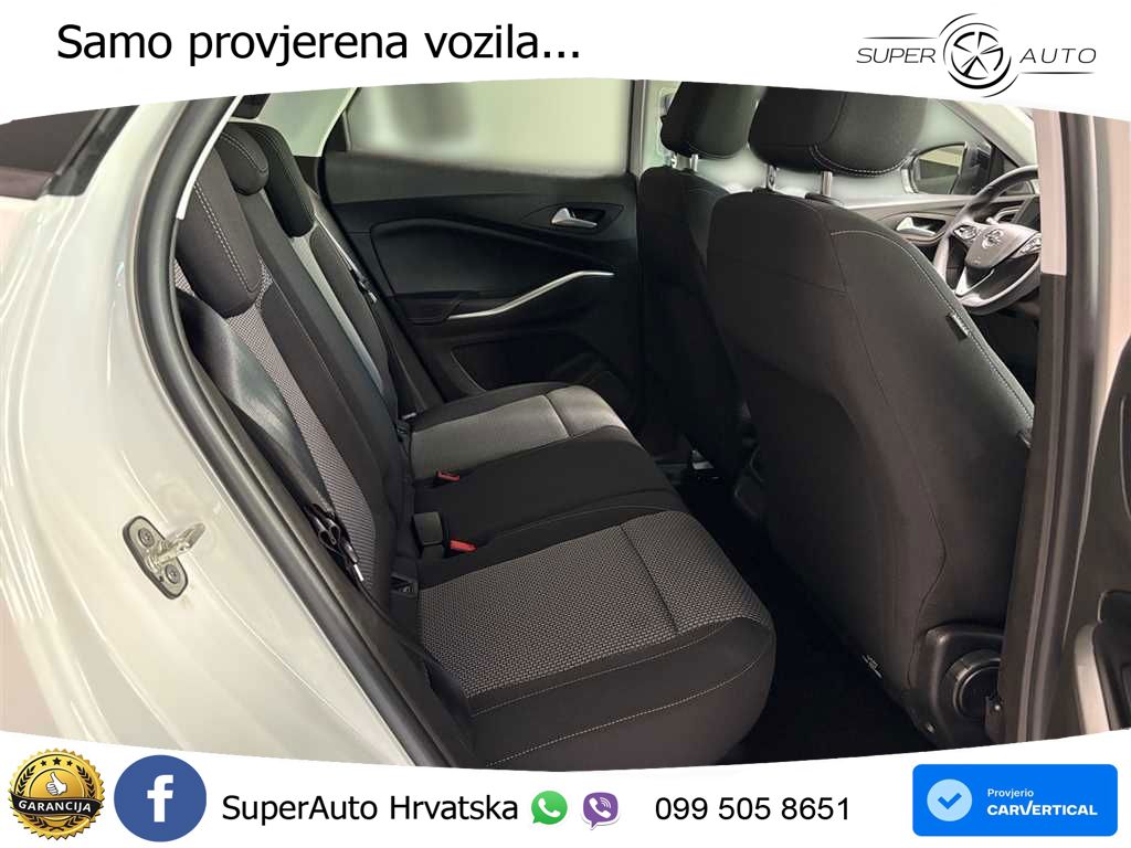 Opel Grandland 1.2i Turbo (130 KS) Automatic LED+ACC