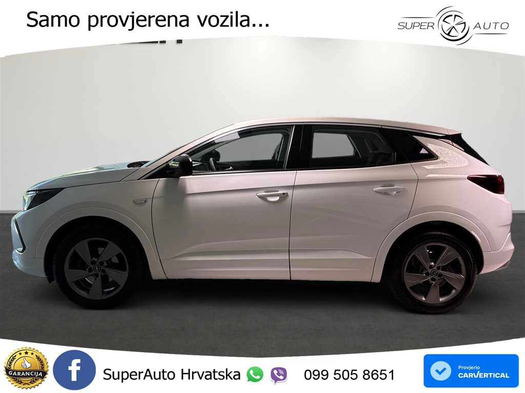 Opel Grandland 1.2i Turbo (130 KS) Automatic LED+ACC