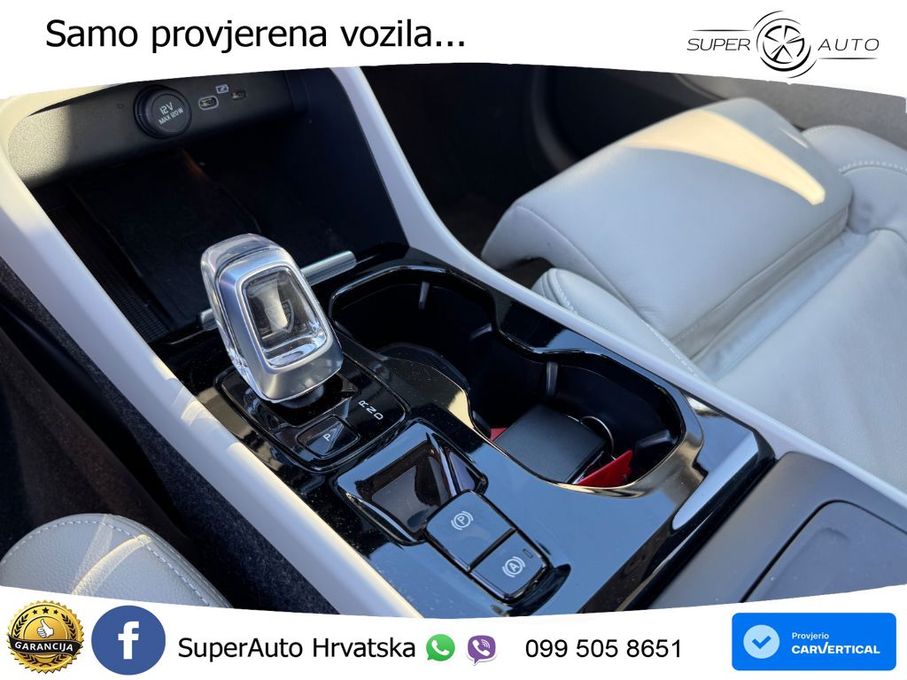 Volvo XC40 2.0 B4 AWD 197 KS Automatic LED+GR SJED+ACC