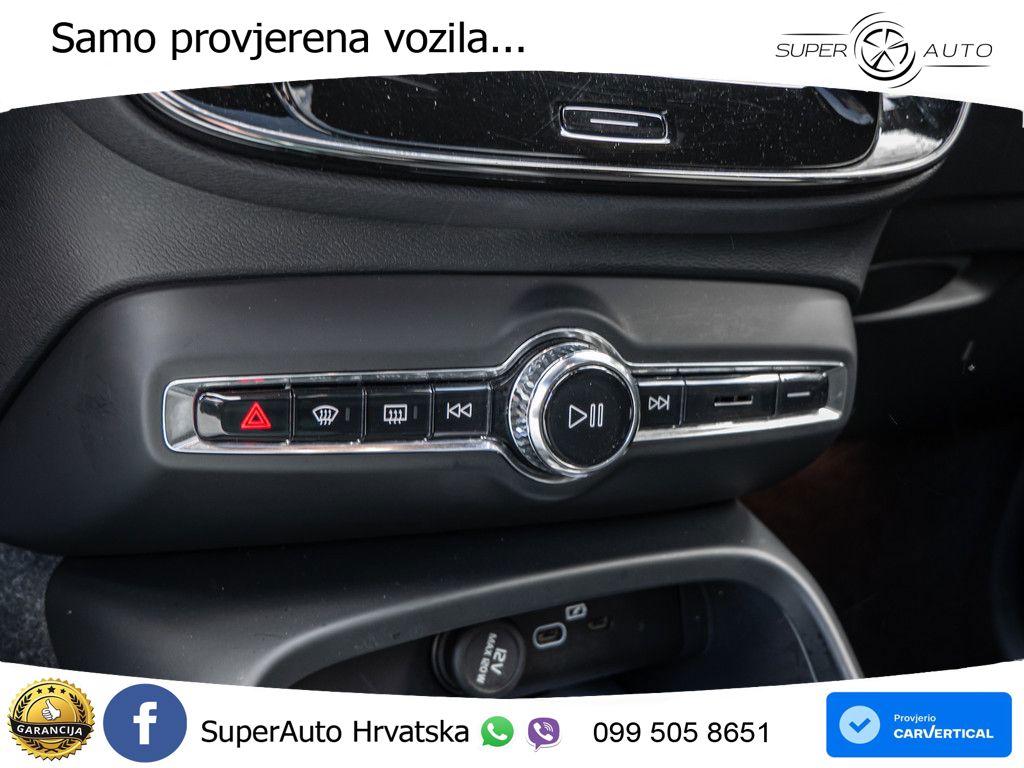 Volvo XC40 2.0 B3 163 KS Automatic ACC+GR SJED+360+PANO