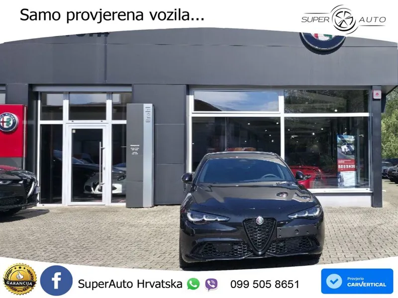 Alfa Romeo Giulia 2.0 Turbo (280 KS) Q4 Automatic LED+GR SJED+ACC