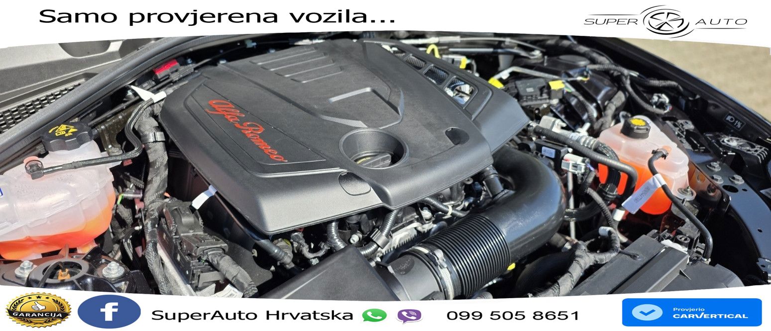 Alfa Romeo Giulia 2.0 Turbo (280 KS) Q4 Automatic LED+GR SJED+ACC
