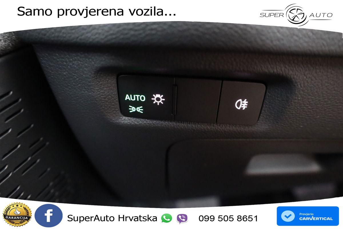 Škoda Octavia Combi 2.0 TDI (150 KS) DSG Selection LED+GR SJED+ACC