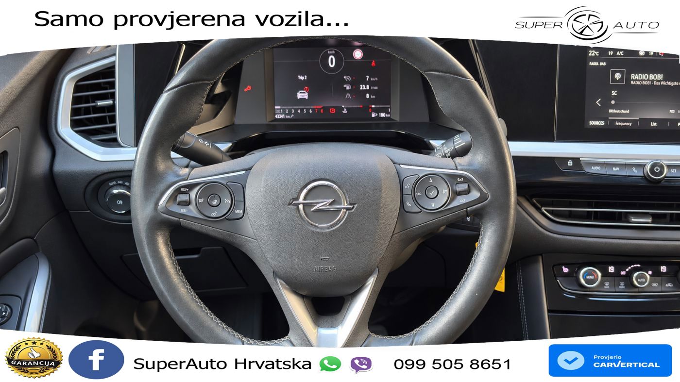 Opel Grandland 1.2i Turbo (130 KS)