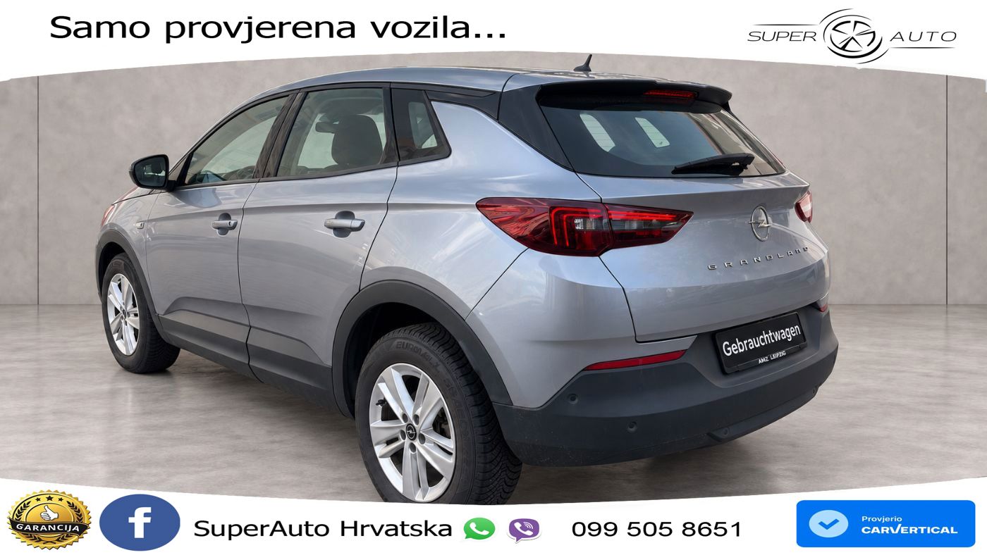 Opel Grandland 1.2i Turbo (130 KS)