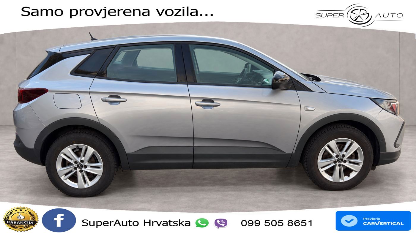 Opel Grandland 1.2i Turbo (130 KS)