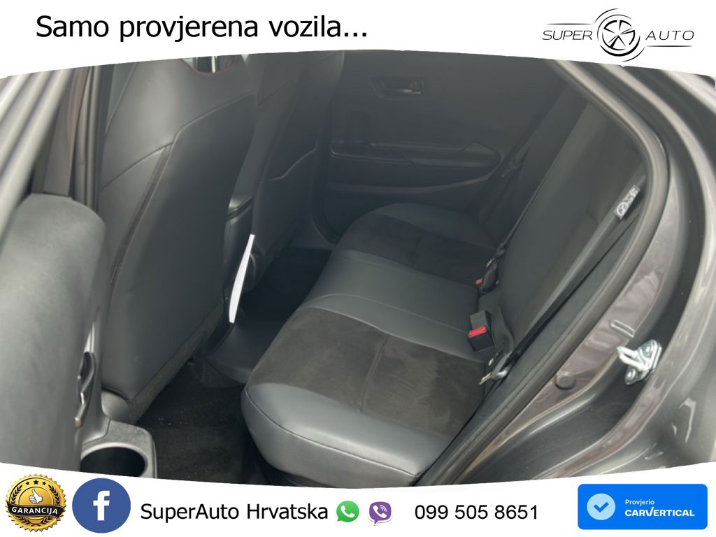Toyota C-HR 2.0 (223 KS) PHEV e-CVT Teamplayer LED+GR SJED+ACC