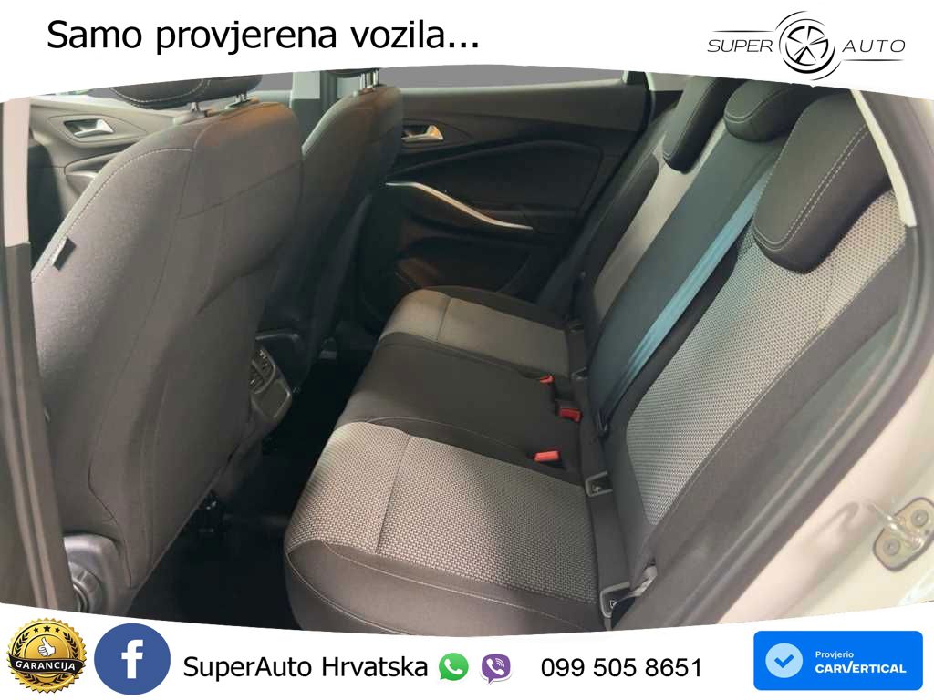 Opel Grandland 1.2i Turbo (130 KS) Automatic LED+ACC