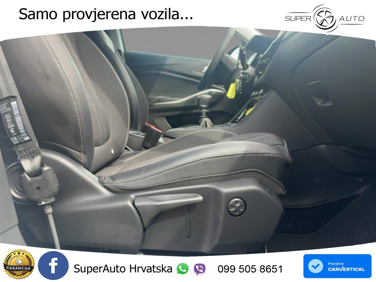 Opel Grandland 1.2i Turbo (130 KS)