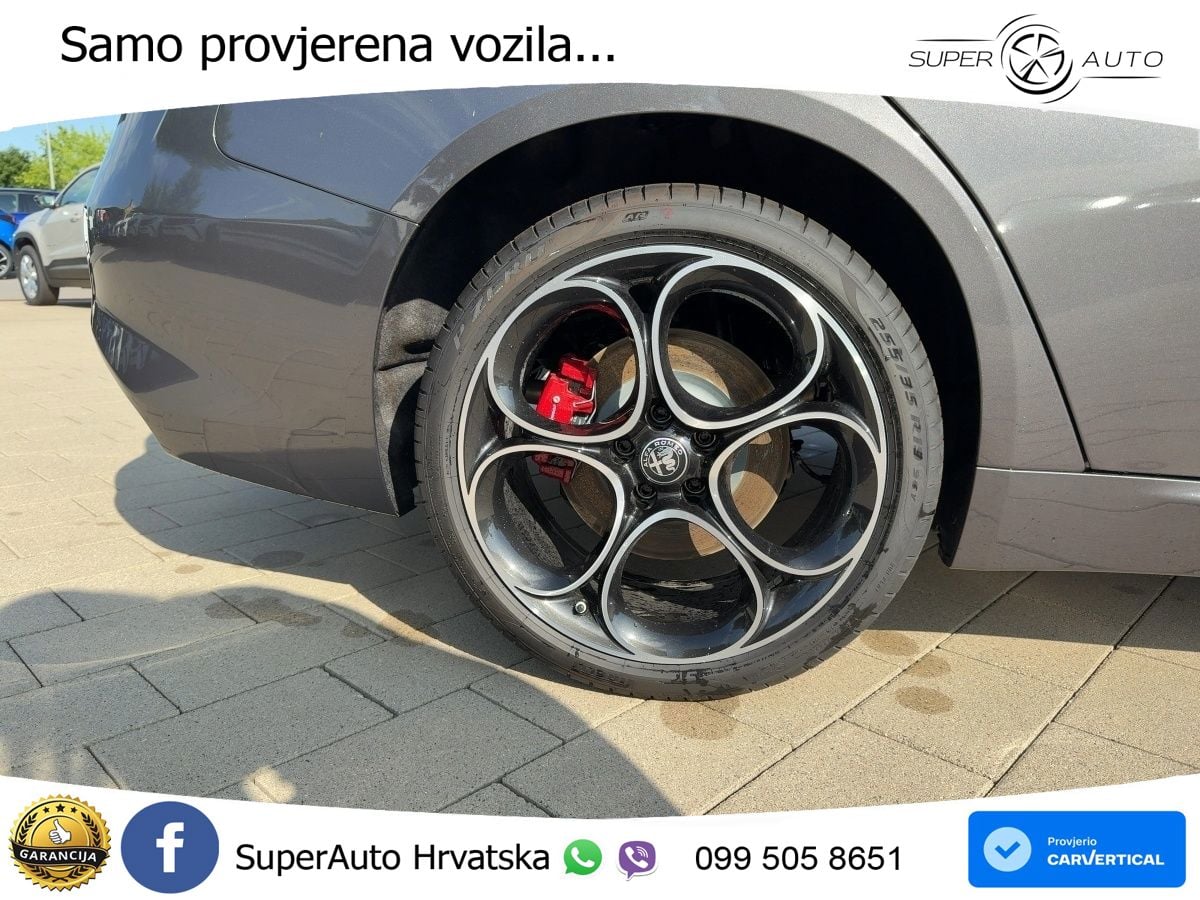 Alfa Romeo Giulia 2.0 Turbo (280 KS) Q4 Automatic