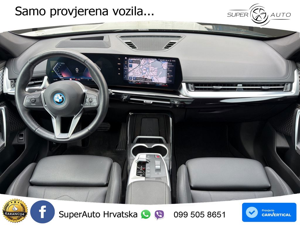 BMW iX1 68 kWh (313 KS) xDrive30 xLine ACC+HEAD+GR SJED+360+PANO