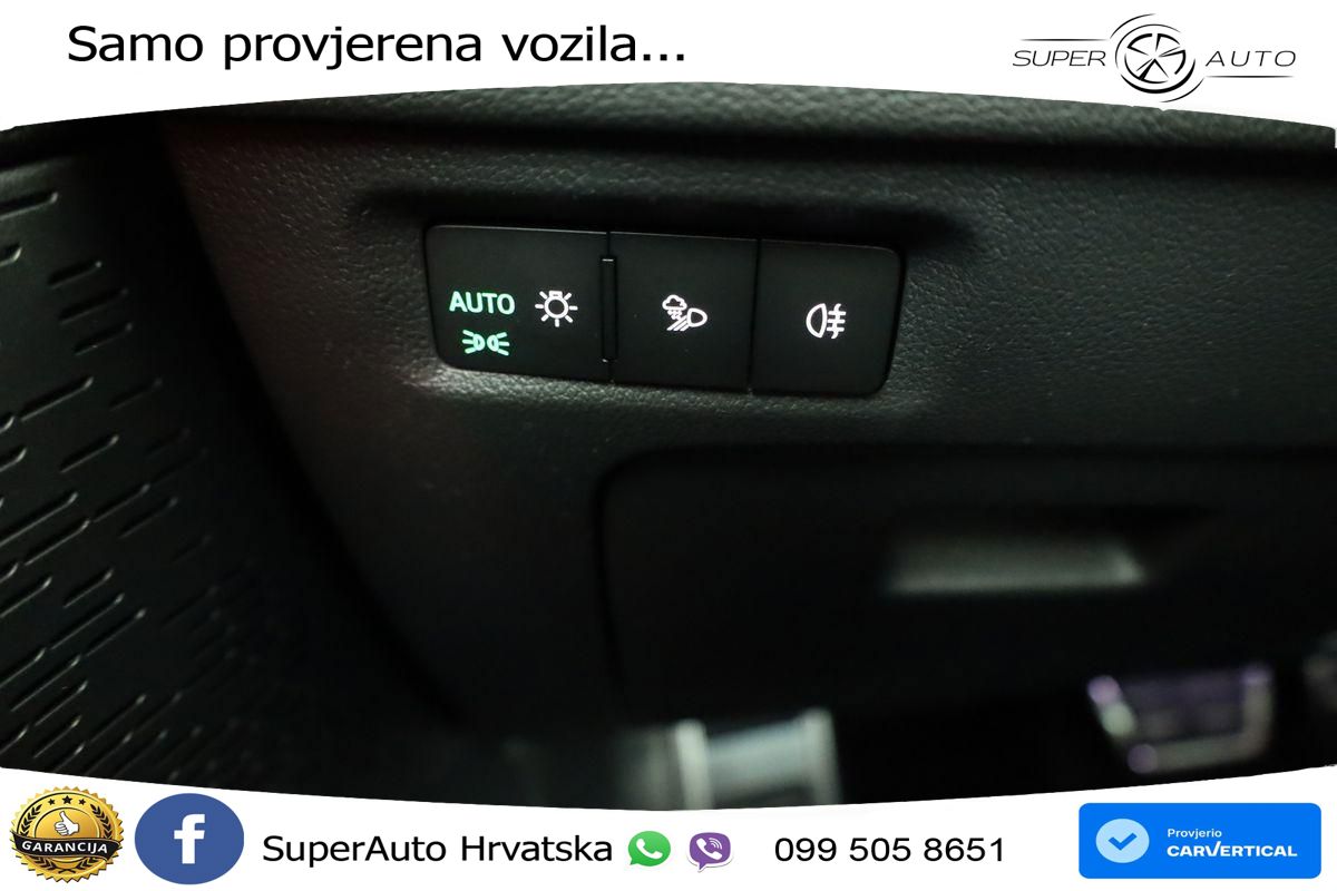Škoda Octavia Combi RS 2.0 TSI (265 KS) DSG LED+GR SJED+ACC