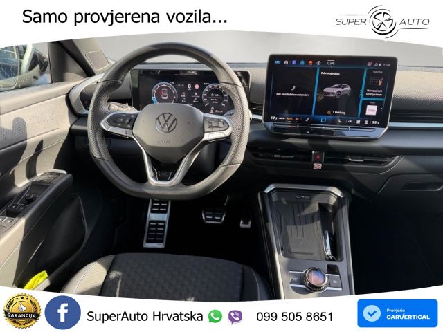 Volkswagen T-Roc 1.5 eTSI (150 KS)  DSG R-Line LED+GR SJED+ACC