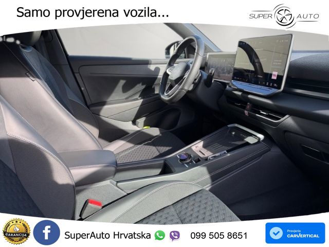 Volkswagen T-Roc 1.5 eTSI (150 KS)  DSG R-Line LED+GR SJED+ACC