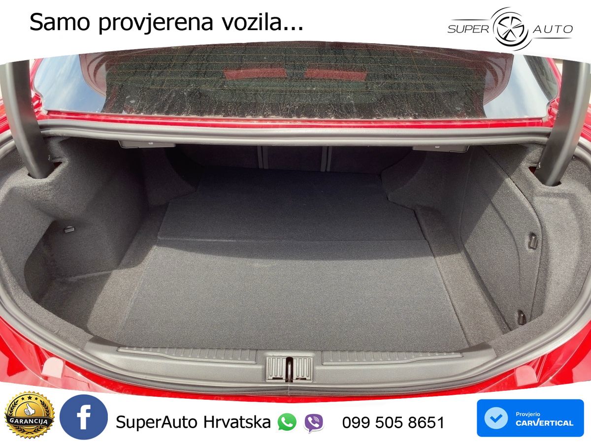 Alfa Romeo Giulia 2.0 Turbo (280 KS) Q4 Automatic LED+GR SJED+ACC