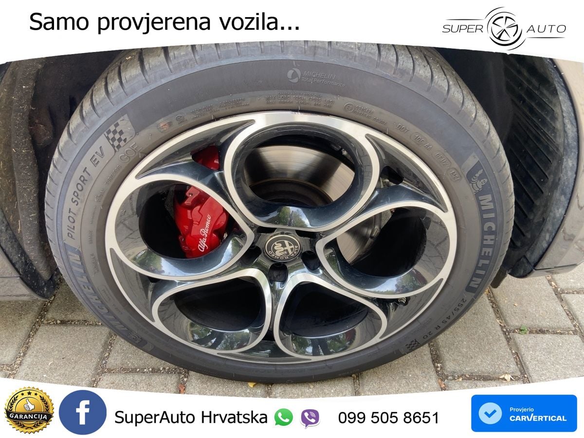 Alfa Romeo Stelvio 2.0 Turbo (280 KS) Q4 Automatic LED+GR SJED+ACC