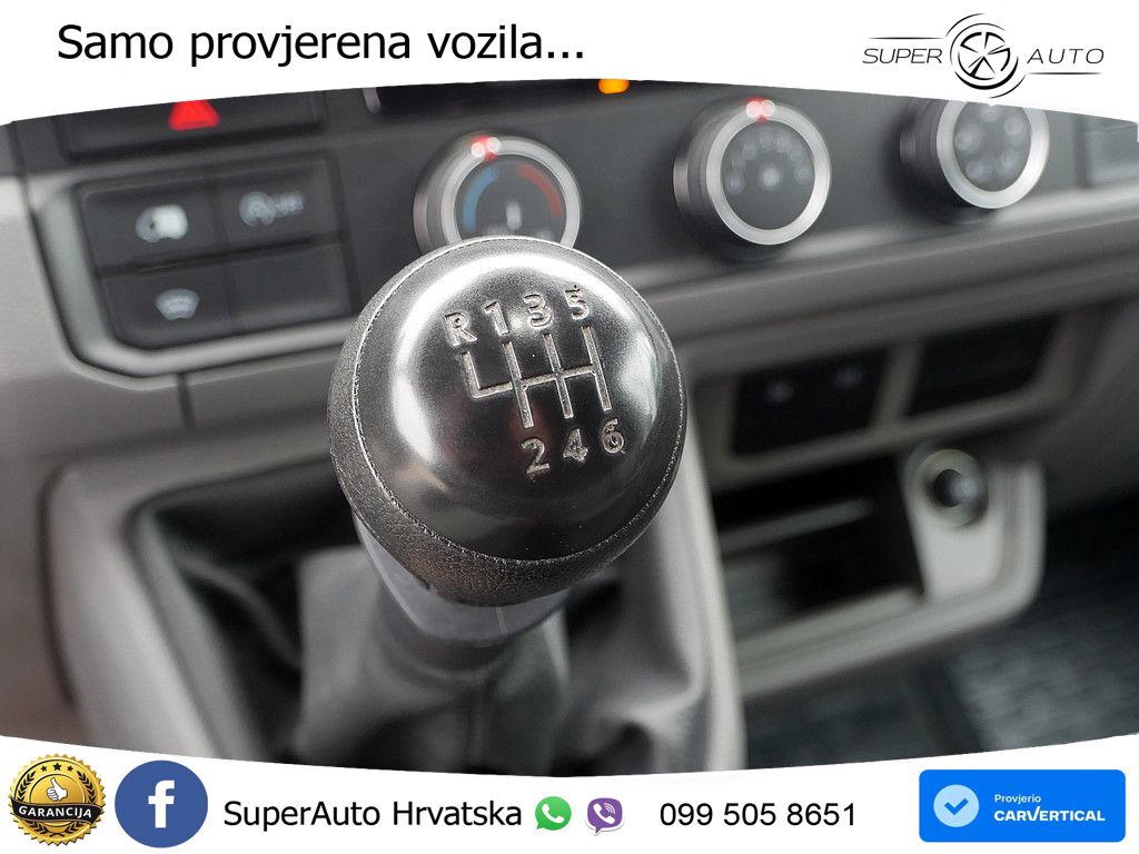 Volkswagen Crafter 30 Kasten MR PDC SHZ KAMERA NAVI AHK 102 KS