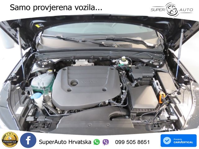 Volvo XC40 2.0 B4 AWD 197 KS Automatic LED+GR SJED+ACC