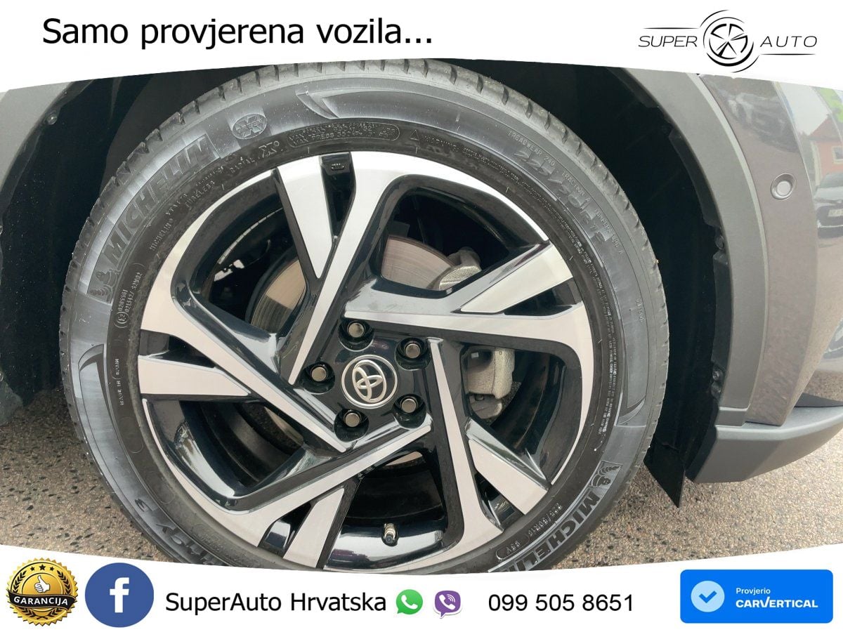 Toyota C-HR 1.8 (122 KS) Hybrid e-CVT Team D LED+GR SJED+ACC