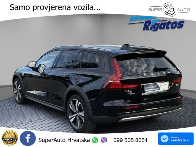 Volvo V60 Cross Country 2.0 B5 AWD Automatic ACC+HEAD+4xGR SJED+360+PANO