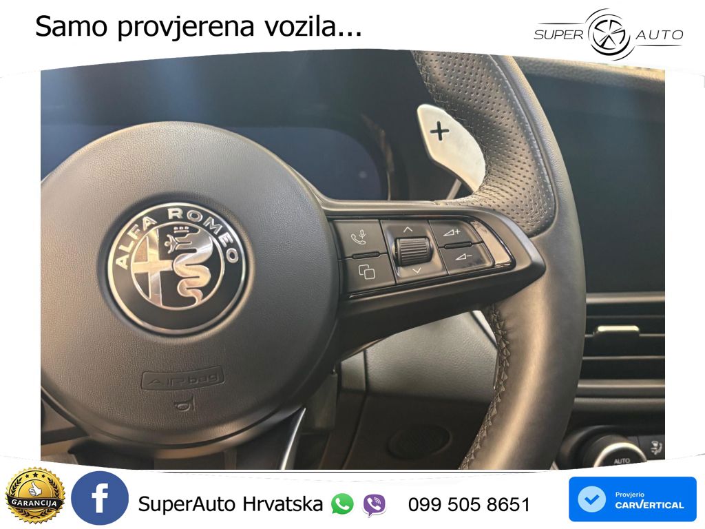 Alfa Romeo Giulia 2.0 Turbo (280 KS) Q4 Automatic LED+GR SJED+ACC
