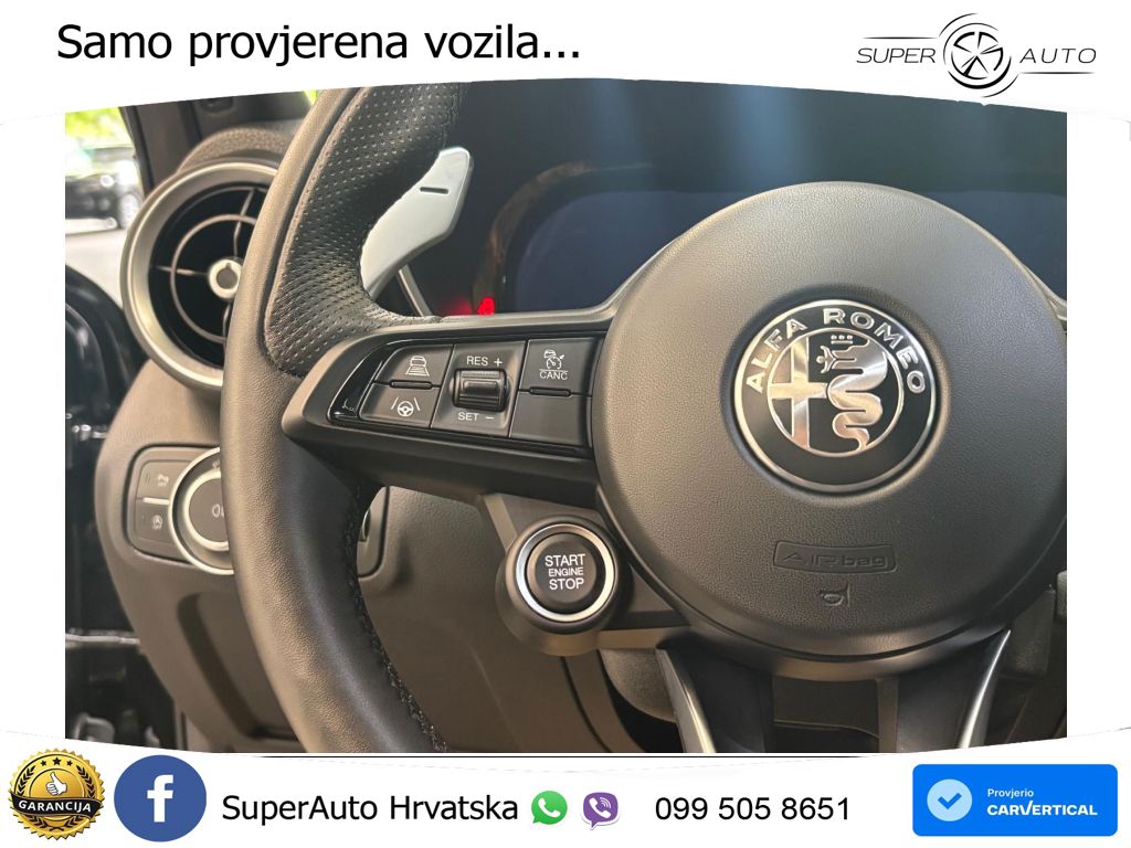 Alfa Romeo Giulia 2.0 Turbo (280 KS) Q4 Automatic LED+GR SJED+ACC
