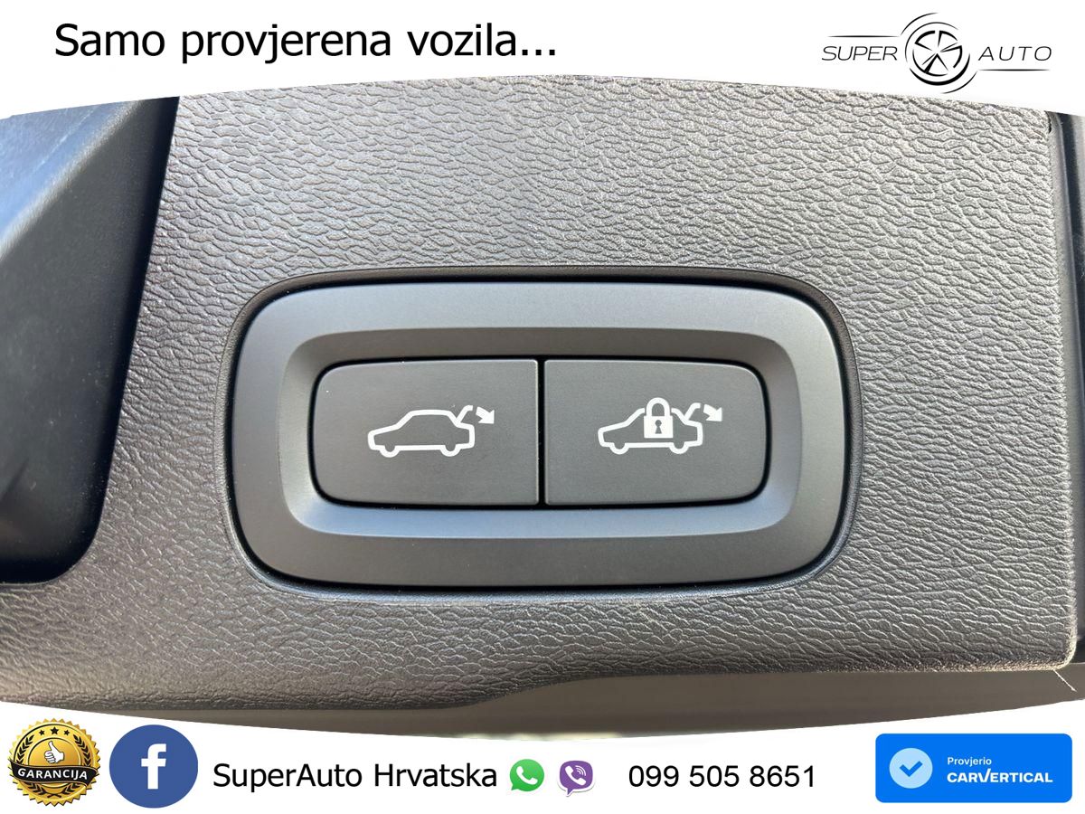 Volvo XC60 B5 Benzin AWD Geartronic ACC+HEAD+4xGR SJED+360+PANO