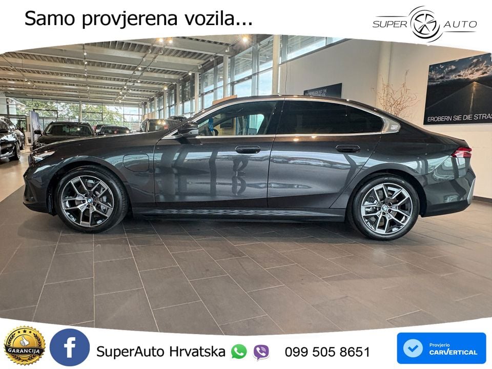 BMW 550e (489 KS) xDrive Steptronic LED+GR SJED+ACC