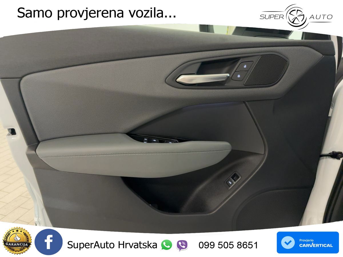 Audi Q3 1.5 TFSI (150 KS) S tronic MATRIX+GR SJED+KAM
