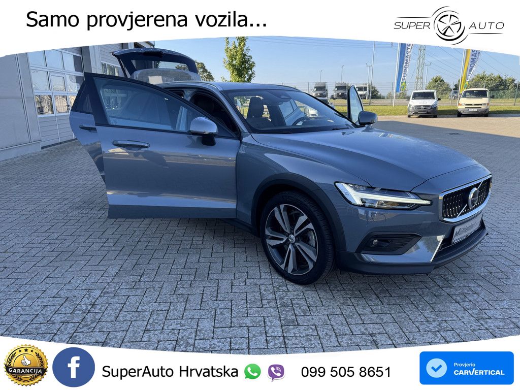 Volvo V60 Cross Country 2.0 B5 AWD Automatic LED+GR SJED+ACC