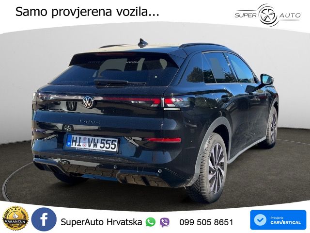 Volkswagen T-Roc 1.5 eTSI (150 KS)  DSG R-Line LED+GR SJED+ACC