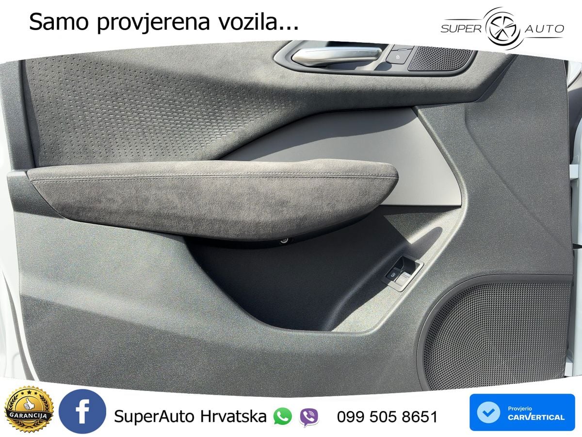 Audi Q3 1.5 TFSIe (272 KS) S tronic LED+GR SJED+ACC