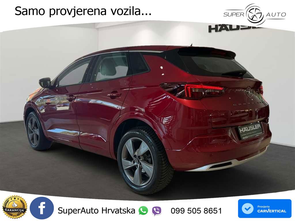 Opel Grandland 1.2i Turbo (130 KS)