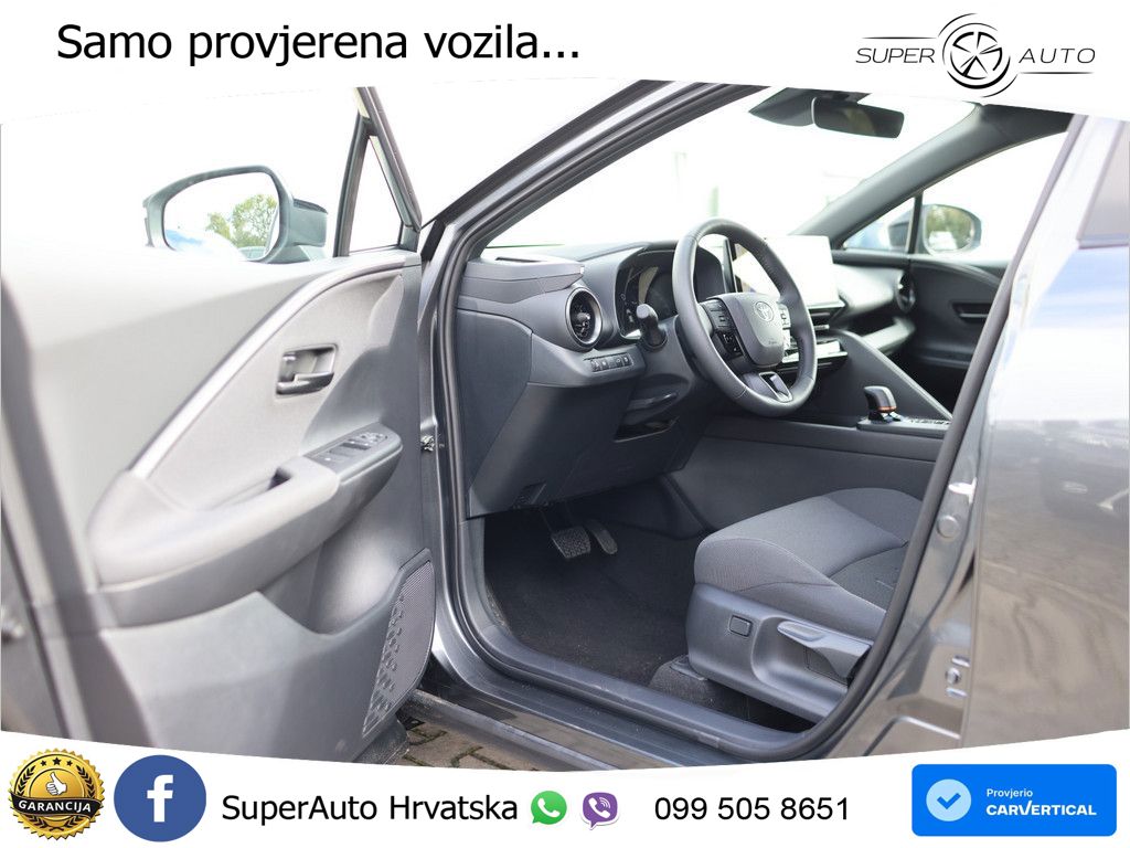 Toyota C-HR 2.0 (198 KS) Hybrid e-CVT Team Deutschland LED+GR SJED+ACC