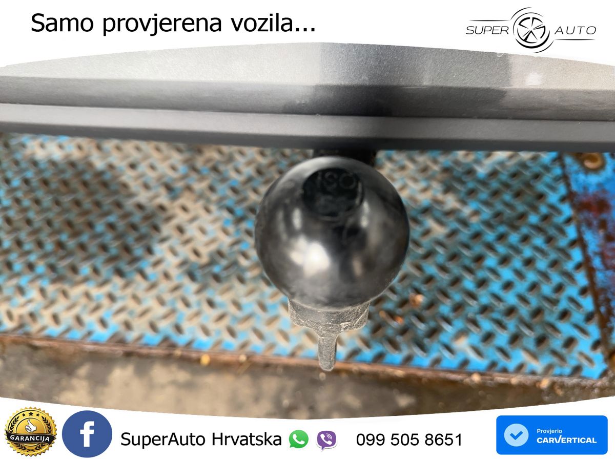 Škoda Octavia Combi 2.0 TSI (204 KS) 4x4 DSG ACC+HEAD+GR SJED+360+PANO