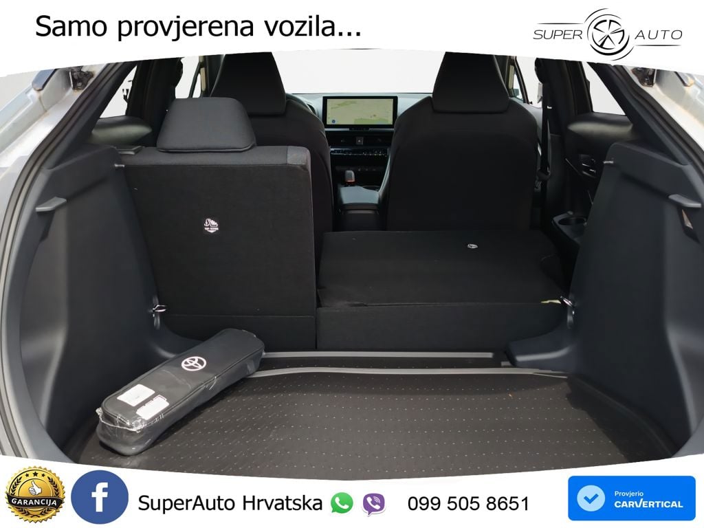 Toyota C-HR 1.8 (140 KS) Hybrid e-CVT Team D LED+GR SJED+ACC