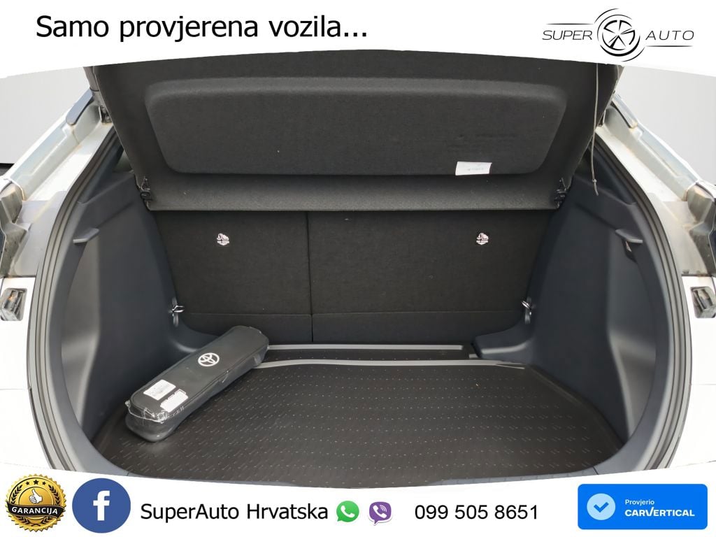 Toyota C-HR 1.8 (140 KS) Hybrid e-CVT Team D LED+GR SJED+ACC