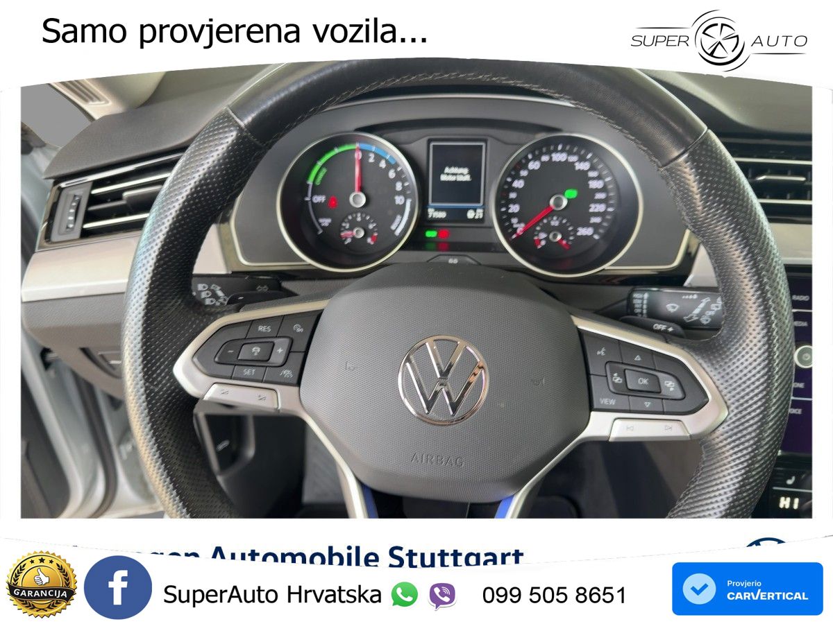 Volkswagen Passat Variant GTE 1.4 TSI (218 KS) DSG LED+GR SJED+ACC
