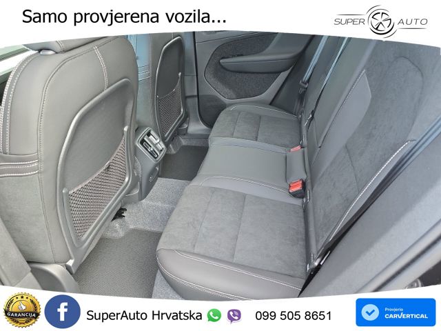 Volvo XC40 2.0 B3 163 KS Automatic ACC+GR SJED+360+PANO