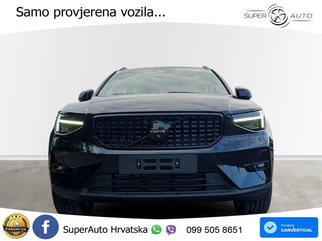 Volvo XC40 2.0 B3 163 KS Automatic ACC+GR SJED+360+PANO