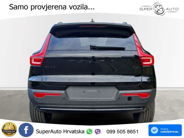 Volvo XC40 2.0 B3 163 KS Automatic ACC+GR SJED+360+PANO