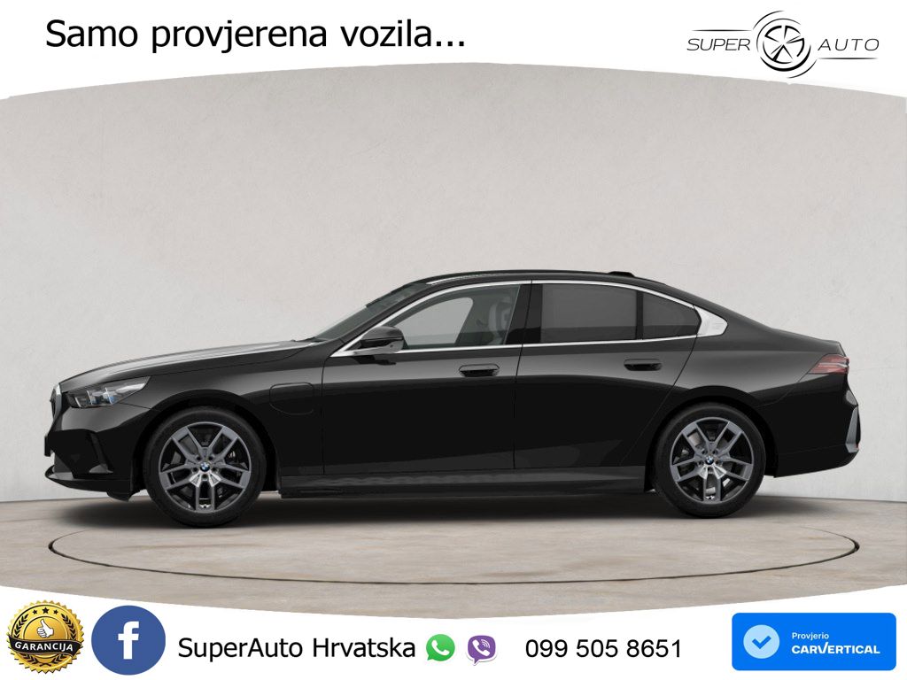BMW 550e (489 KS) xDrive Steptronic ACC+HEAD+4xGR SJED+360+PANO