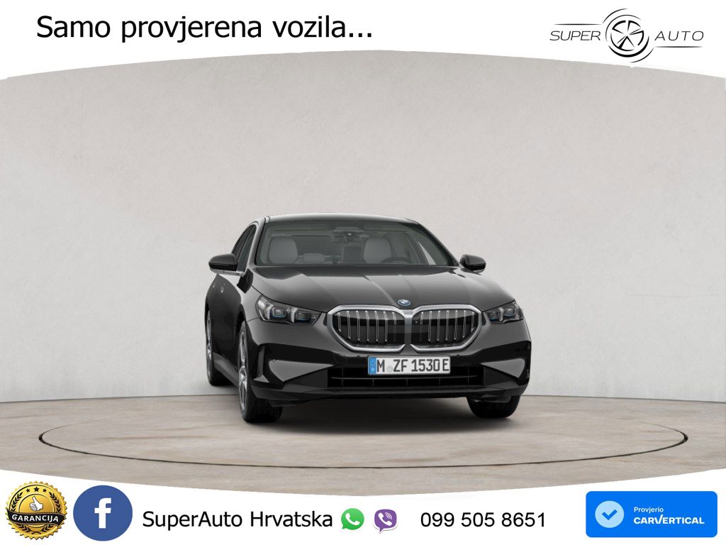 BMW 550e (489 KS) xDrive Steptronic ACC+HEAD+4xGR SJED+360+PANO
