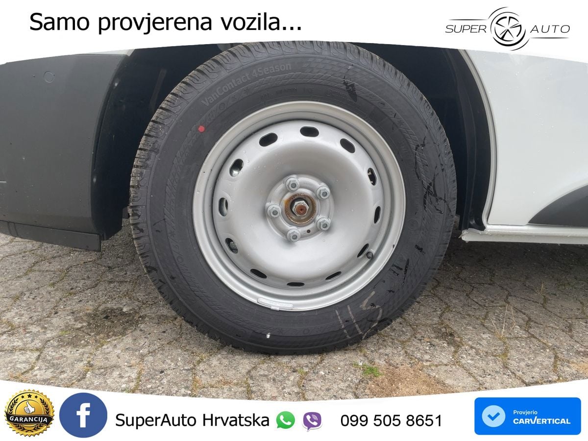 Renault Trafic Komfort L2H1 dci130 3.1t /AHK/ACC/GJR/ 131 KS