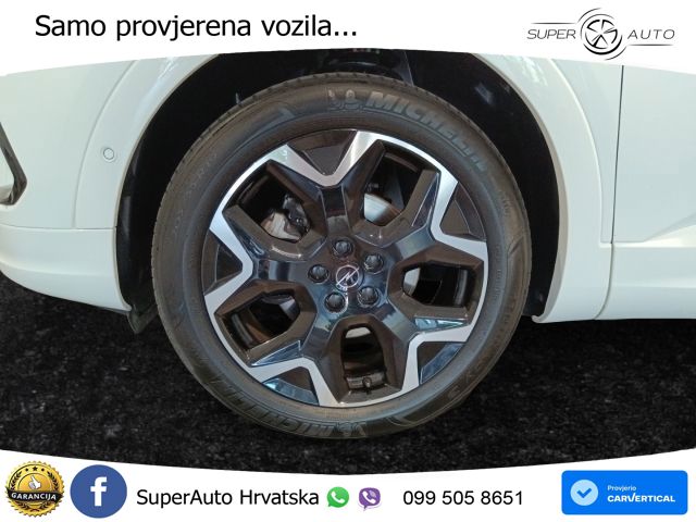 Opel Grandland 1.2i Turbo (130 KS) Automatic Ultimate LED+GR SJED+ACC