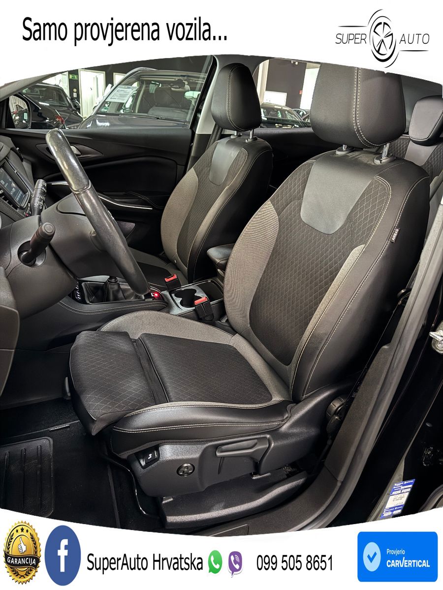 Opel Grandland X 1.2 Turbo (130 KS)